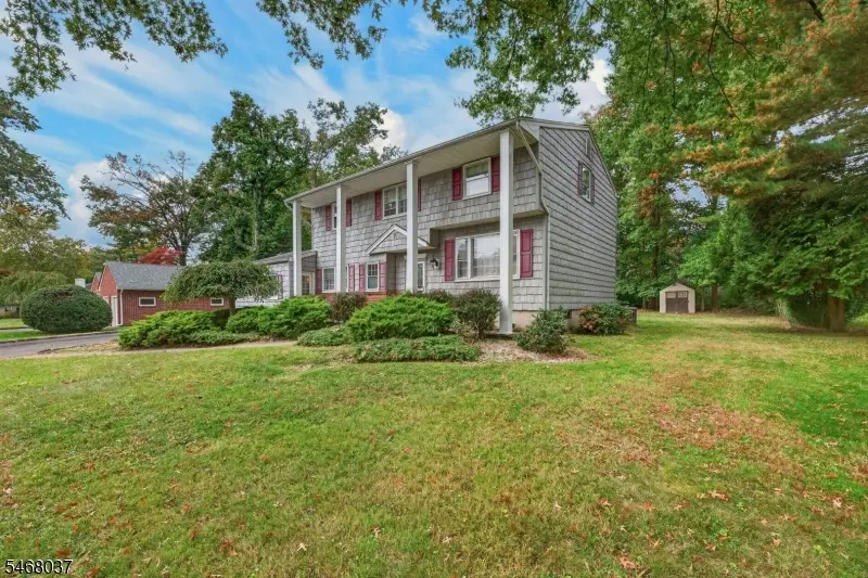 7 Maxal St, Green Brook, NJ 08812 - #2