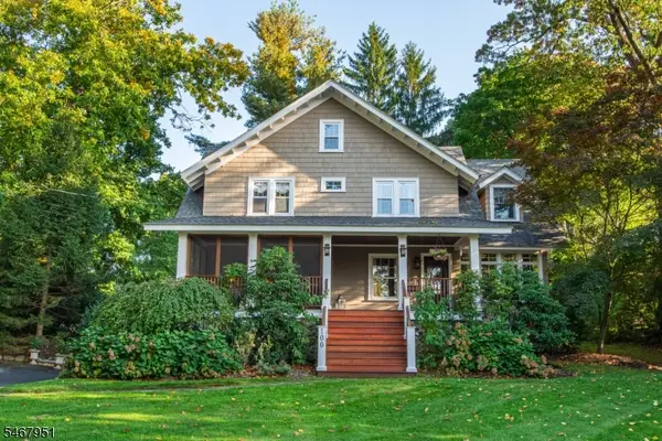100 Lake Dr, Mountain Lakes Boro, NJ 07046