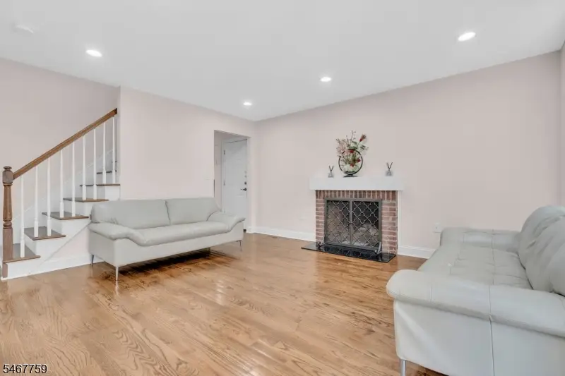 632 Laurita St, Linden, NJ 07036 - #3
