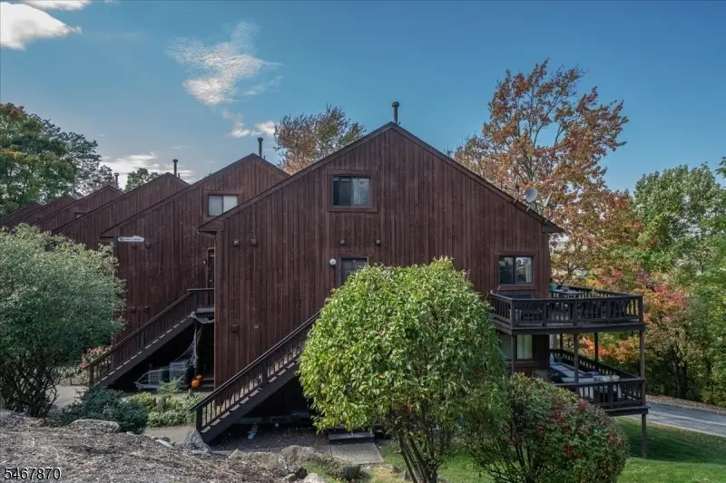 3 Red Lodge Dr #2, Vernon Center, NJ 07462 - #3