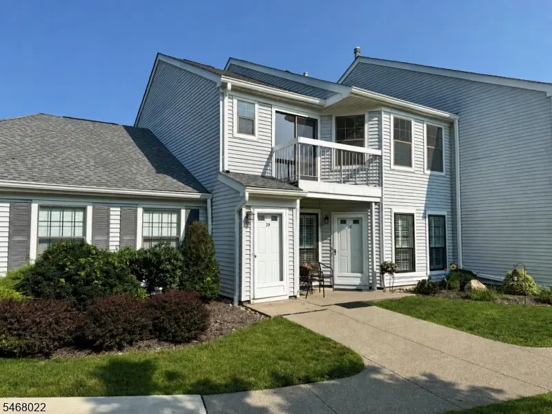 29 Krinsky Ct, Mahwah, NJ 07430 - #1