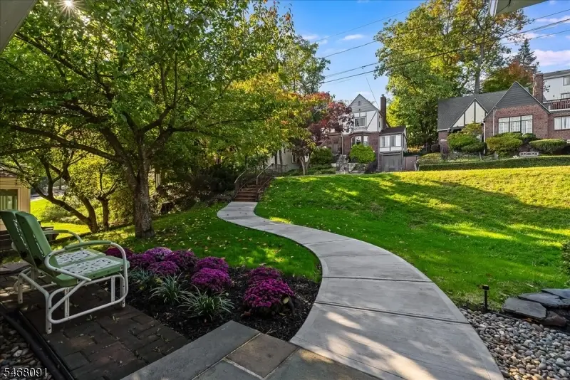 40 Burnett Ter, West Orange, NJ 07052 - #3