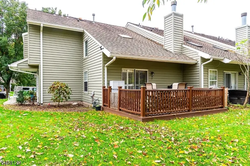 9 Pelican Point, Hampton, NJ 07860 - #2