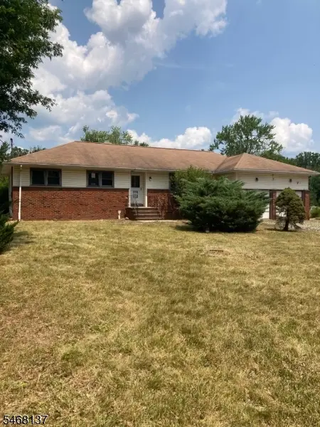 11 Lower Oak Grove Rd, Kingwood Twp., NJ 08825
