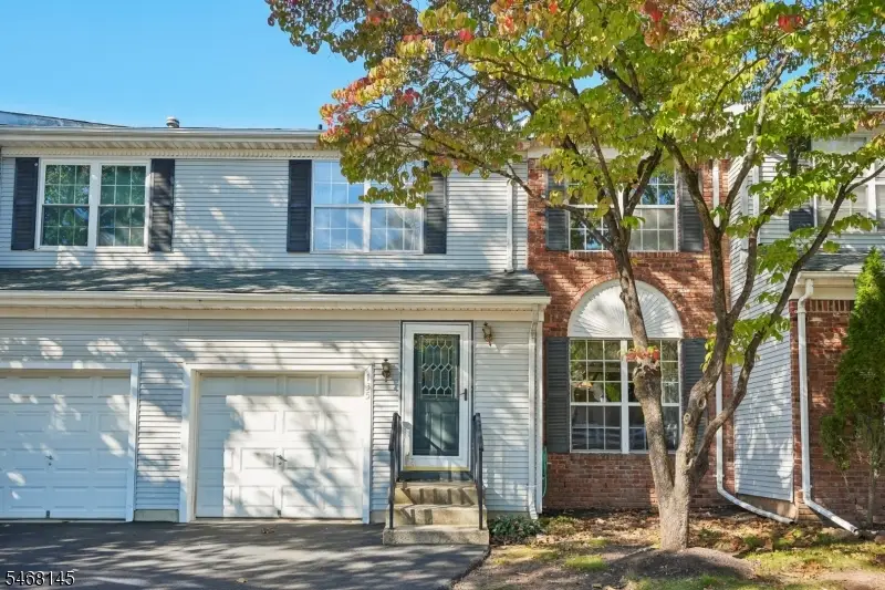 135 Grantham Dr, Franklin, NJ 08873 - #2
