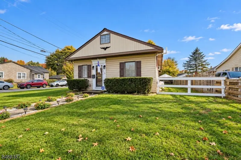 38 Butler St, Franklin, NJ 07416 - #2