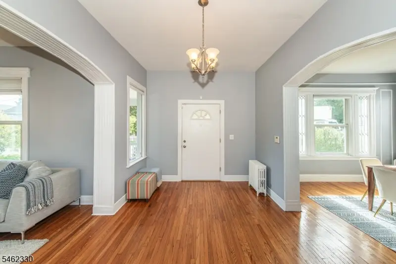 65 Osborne St, Glen Ridge, NJ 07026 - #3