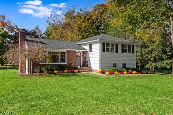 125 Glenbrook Rd, Morris Plains Boro, NJ 07950
