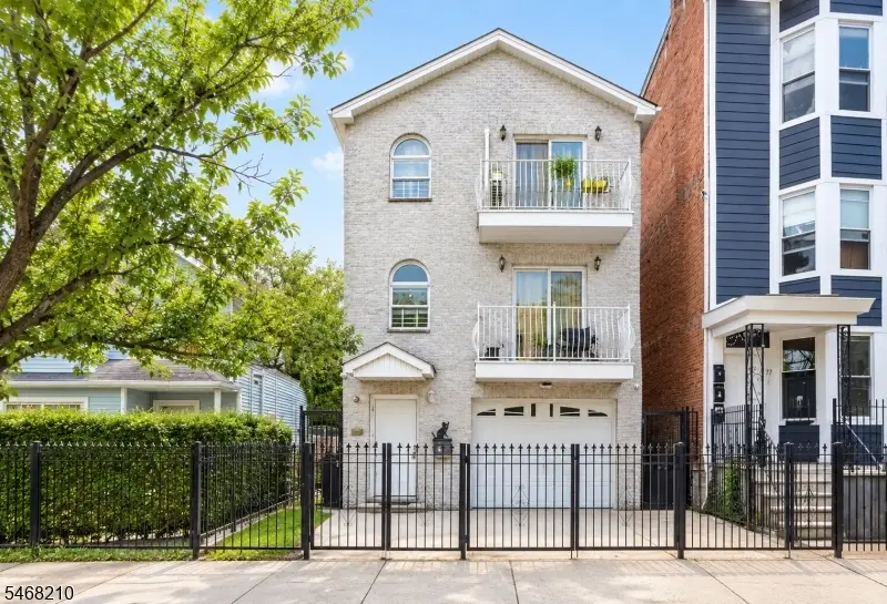 75 Grant Ave, Jersey City, NJ 07305 - #1