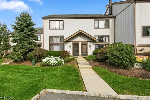 19356 Dell Pl #356, Stanhope Boro, NJ 07874