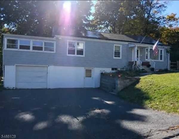 24 Wilson Pl, Andover Twp., NJ 07821