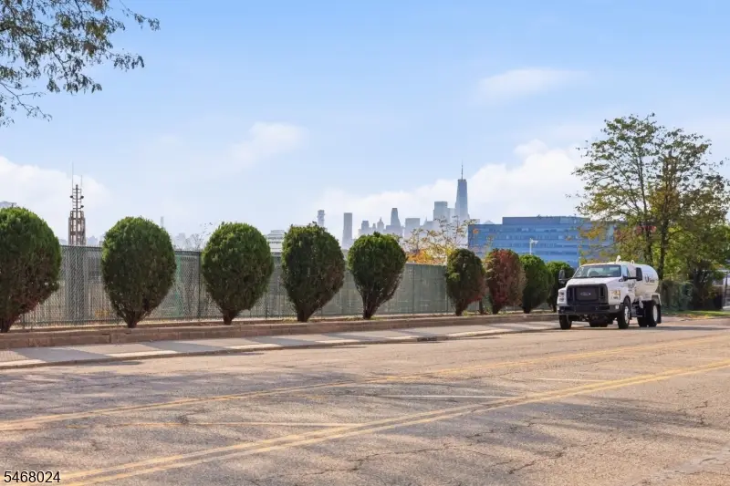 369 Park Ave, Weehawken, NJ 07086 - #2