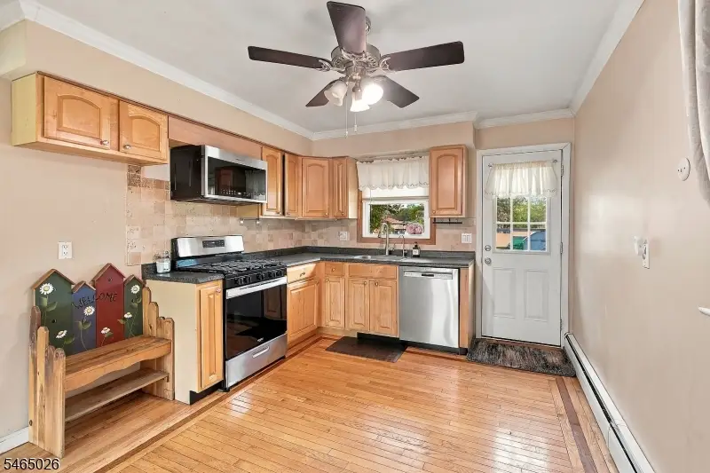 61 Leghorn Ave, Bradley Gardens, NJ 08807 - #3