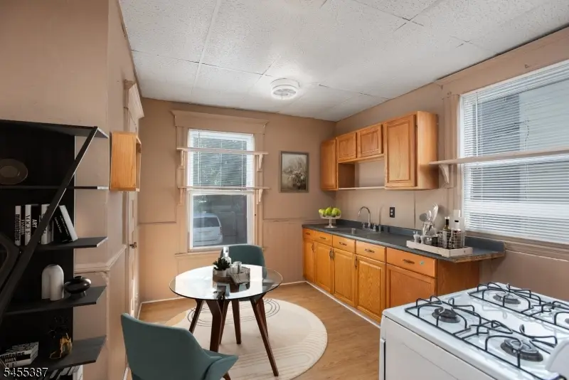 108 S Arlington Ave, East Orange, NJ 07018 - #3