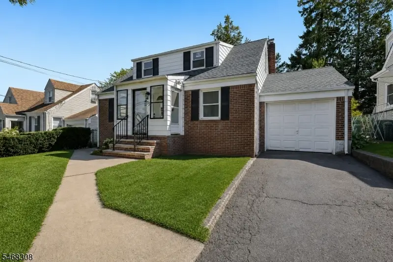 75 Emerson St, Clifton, NJ 07013 - #1