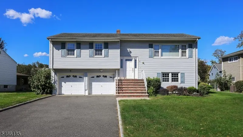 15 Roselle Ave, Cranford, NJ 07016 - #1
