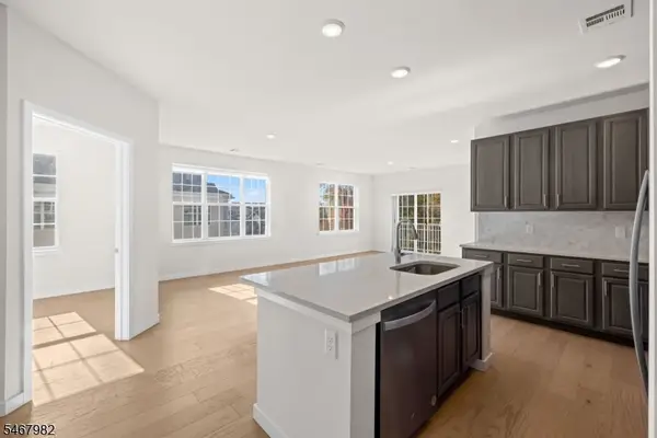 644 Lorhan Drive, Piscataway Twp., NJ 08854