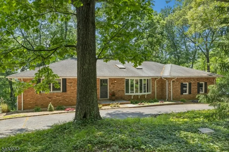 783 Long Hill Rd, Long Hill, NJ 07933 - #1