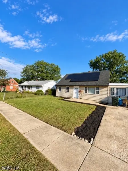 945 Valentine Rd, Burlington, NJ 08016 - #1