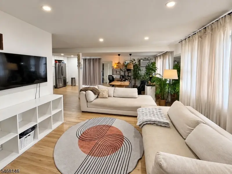 945 Valentine Rd, Burlington, NJ 08016 - #2