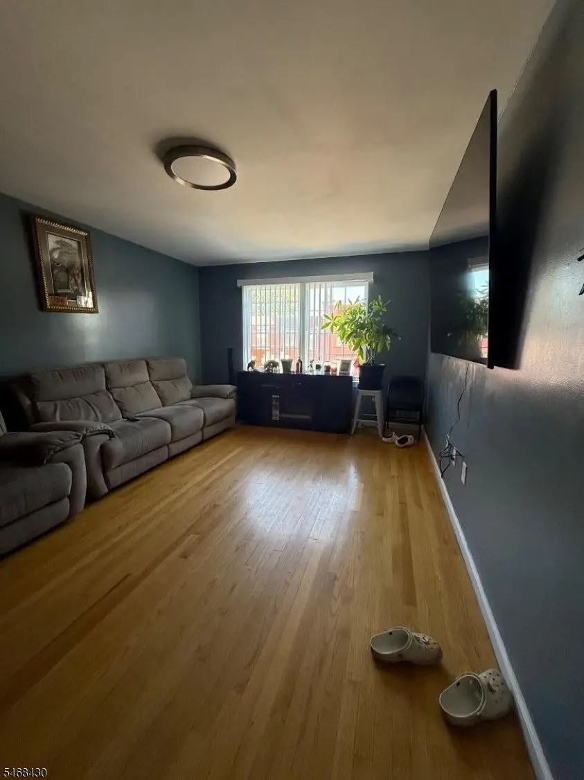 243 N 19th St, East Orange, NJ 07017 - #3