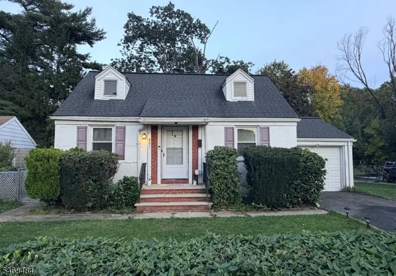 421 Brookside Dr, Roselle, NJ 07203 - #1