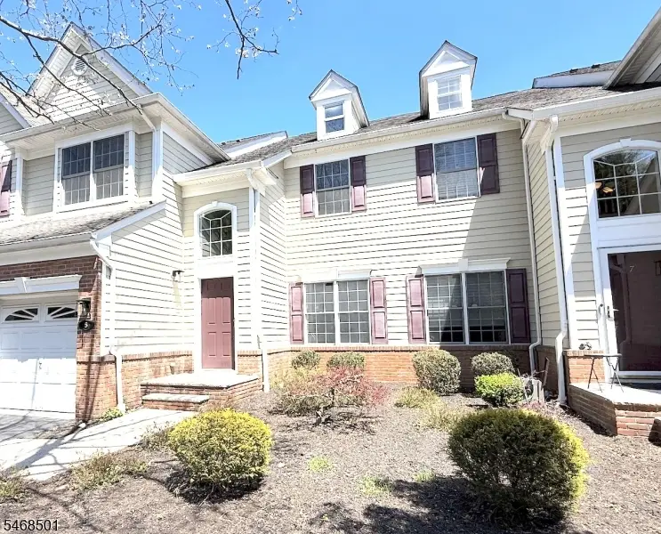 5 Magnolia Ln, Cedar Grove, NJ 07009 - #2