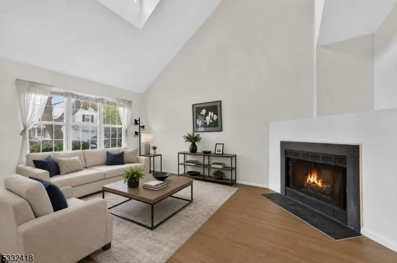 268 Edgeware Ct, Franklin, NJ 08873 - #2
