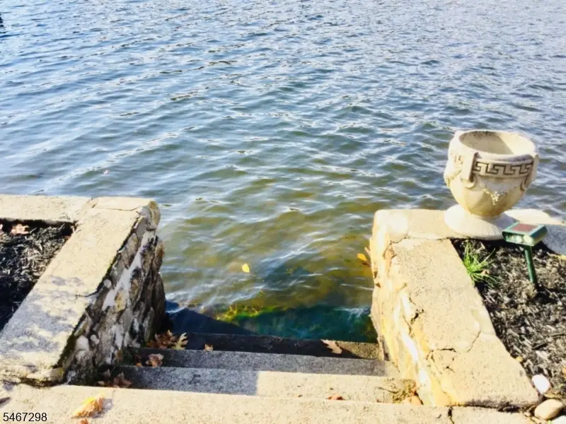 32 Chincopee Rd, Lake Hopatcong, NJ 07849 - #2