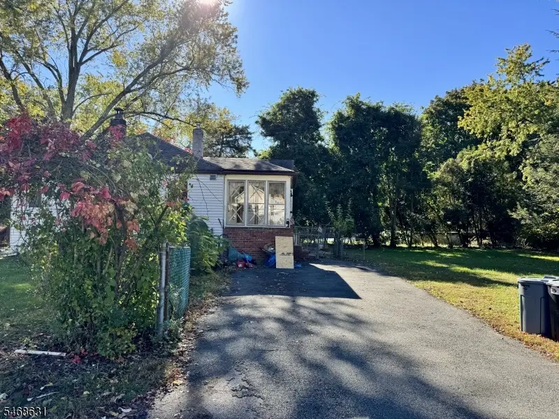 16 Linden Ave, Lincoln Park, NJ 07035 - #2