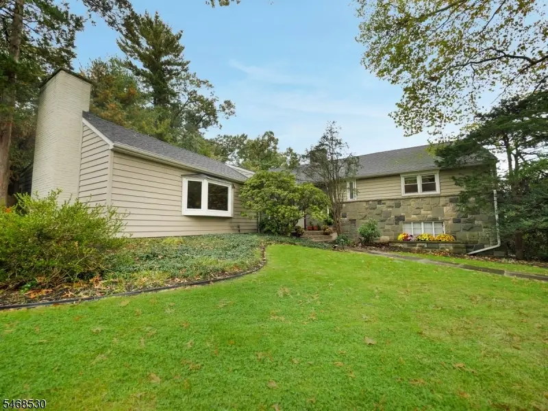 667 Brentwood Dr, South Orange, NJ 07079 - #2