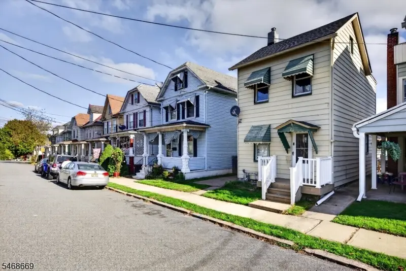 21 Henderson St, Phillipsburg, NJ 08865 - #2