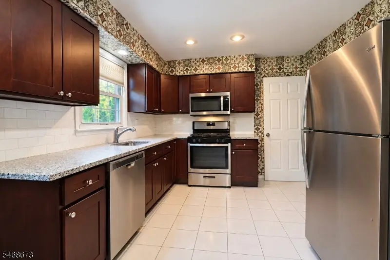 25 Valley View Rd, Hillside, NJ 07205 - #3