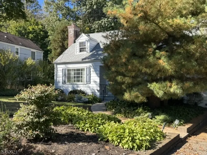 49 Shadylawn Dr, Madison, NJ 07940 - #2