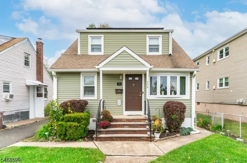729 E Curtis St, Linden, NJ 07036 - #1