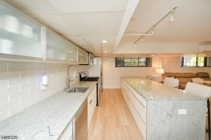 1 Byrne Ln #11, Tenafly, NJ 07670 - #3