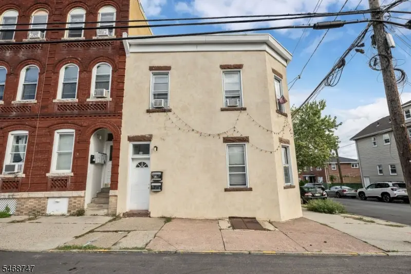 84 Westervelt Pl, Lodi, NJ 07644 - #1