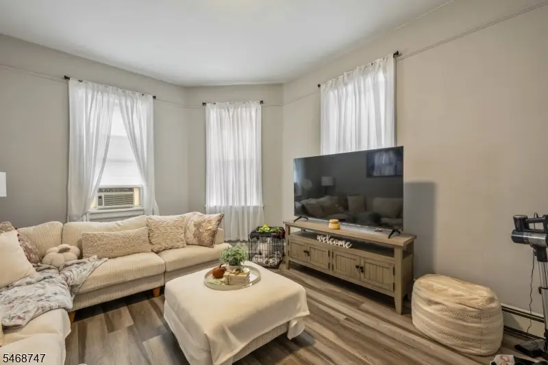 84 Westervelt Pl, Lodi, NJ 07644 - #3