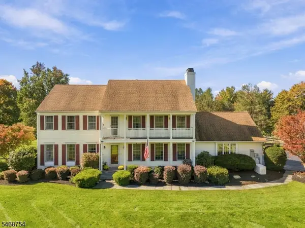 1 Bridle Ln, Washington Twp., NJ 07882