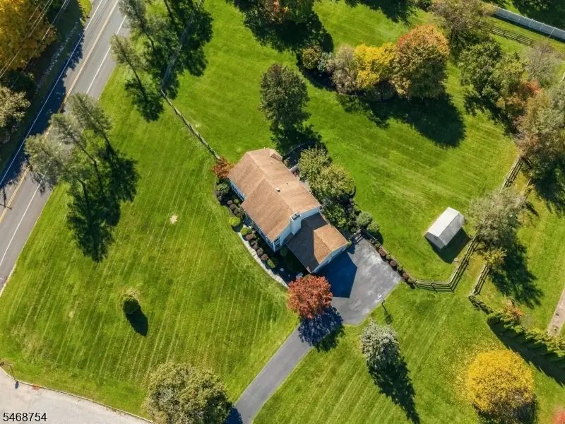 1 Bridle Ln, Washington, NJ 07882 - #2
