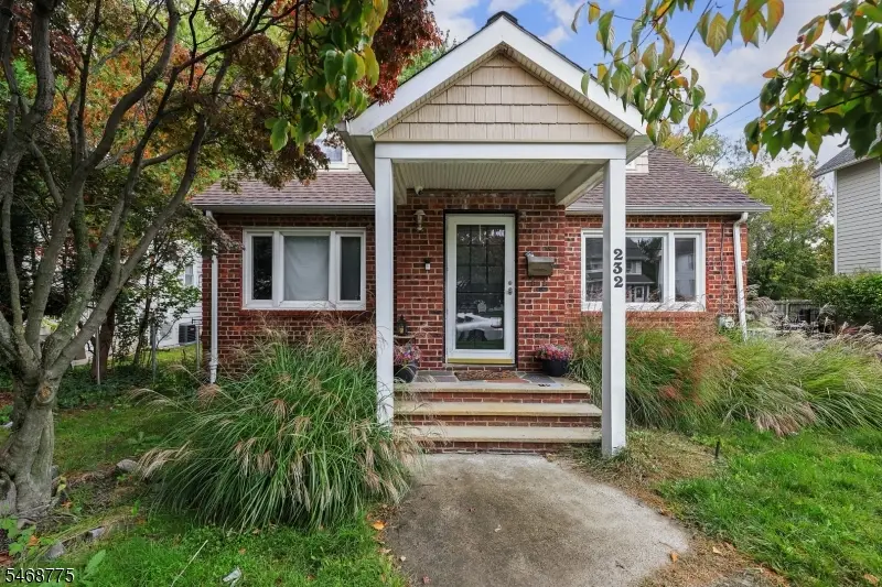 232 Myrtle Ave, Westfield, NJ 07090 - #1
