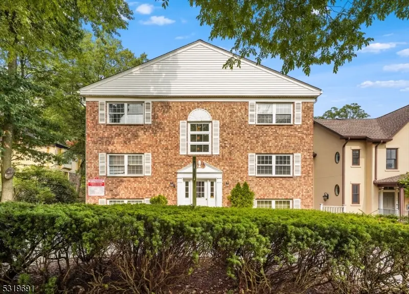 50 Elm St #B8, Morristown, NJ 07960 - #1