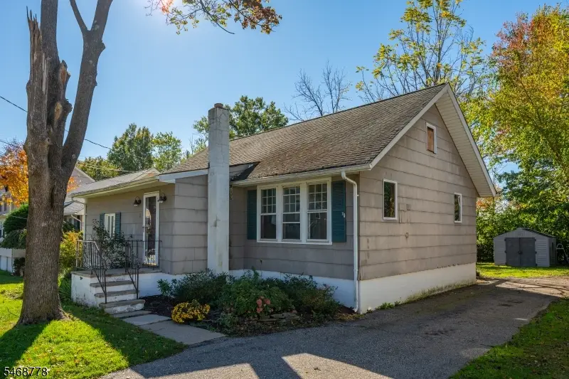 8 Townsend Ave, Cedar Knolls, NJ 07927 - #2