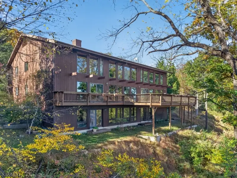 8 Farm Valley Ln, Blairstown, NJ 07825 - #1