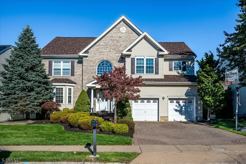 41 Treetops Cir, Ten Mile Run, NJ 08540 - #1
