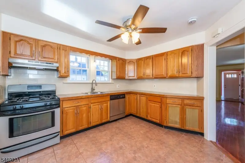 2307 Dewitt Ter, Linden, NJ 07036 - #3
