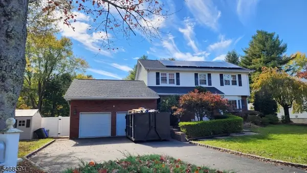 15 Sweetwood Ct, Parsippany-Troy Hills Twp., NJ 07054