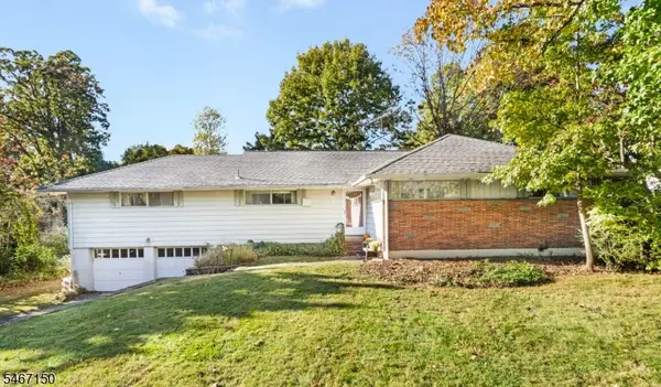 11 Hamilton Drive East, North Caldwell Boro, NJ 07006