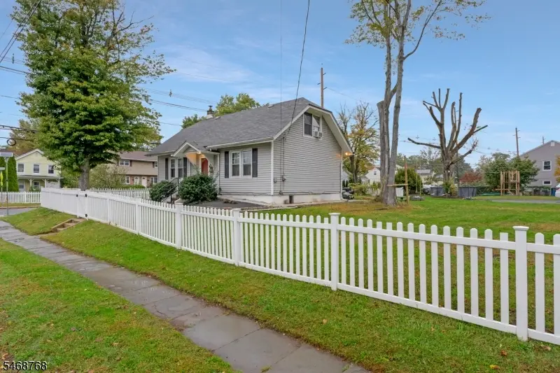 34 Rockview Ter, North Plainfield, NJ 07060 - #3
