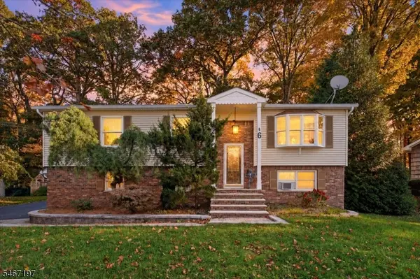 6 Saturn Ct, Vernon Twp., NJ 07422